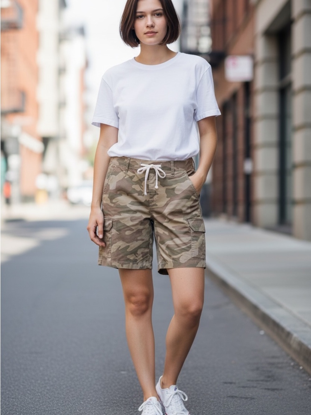 torrid NWT Size 0 Pull-On Cargo Stretch Shorts - Desert Camo